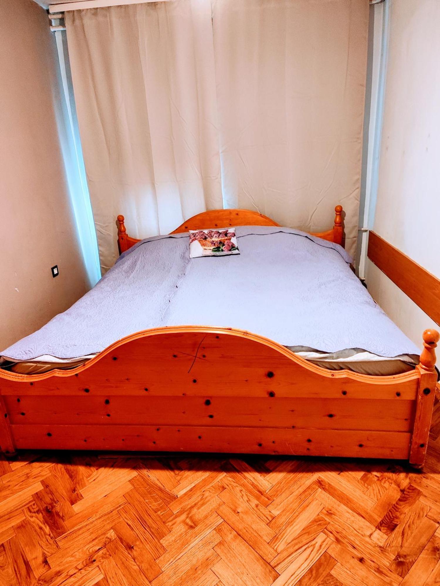 Ruhige Unterkunft Сесвете Экстерьер фото